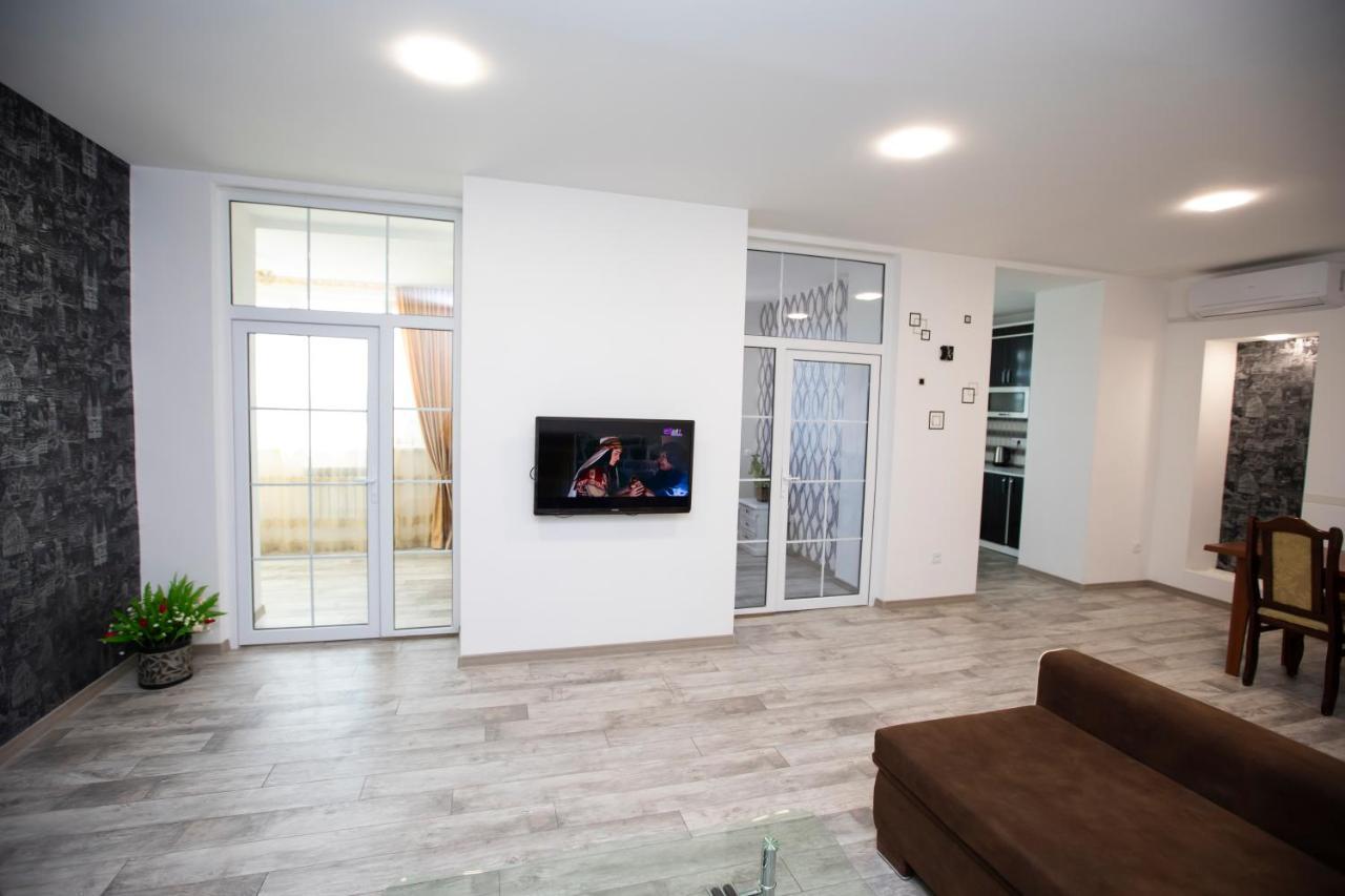 Modern In The Center With The View Of The Majestic Ararat Apartment Yerevan